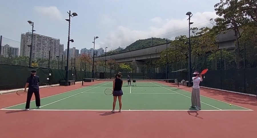 小組底線練習:背影視角課堂實況